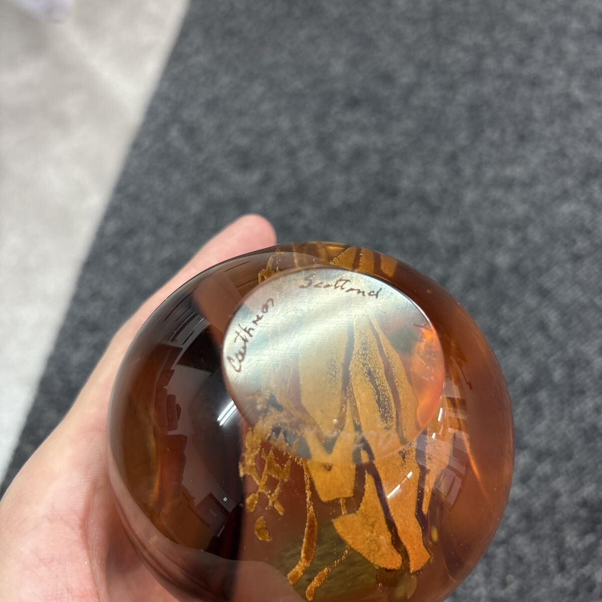 ケイスネス　Caithness ペーパーウェイト　琥珀　もみじ 置物 ガラス_画像7