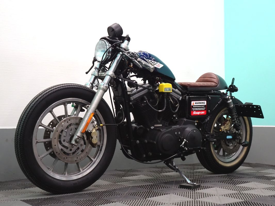 ☆RAGZからのお・ち・ら・せっ♪見てね☆ XL883R 高価パーツ多数使用 カフェレーサー FCR ブレンボ ナイトロン ハーレー XL スポーツスター_画像8