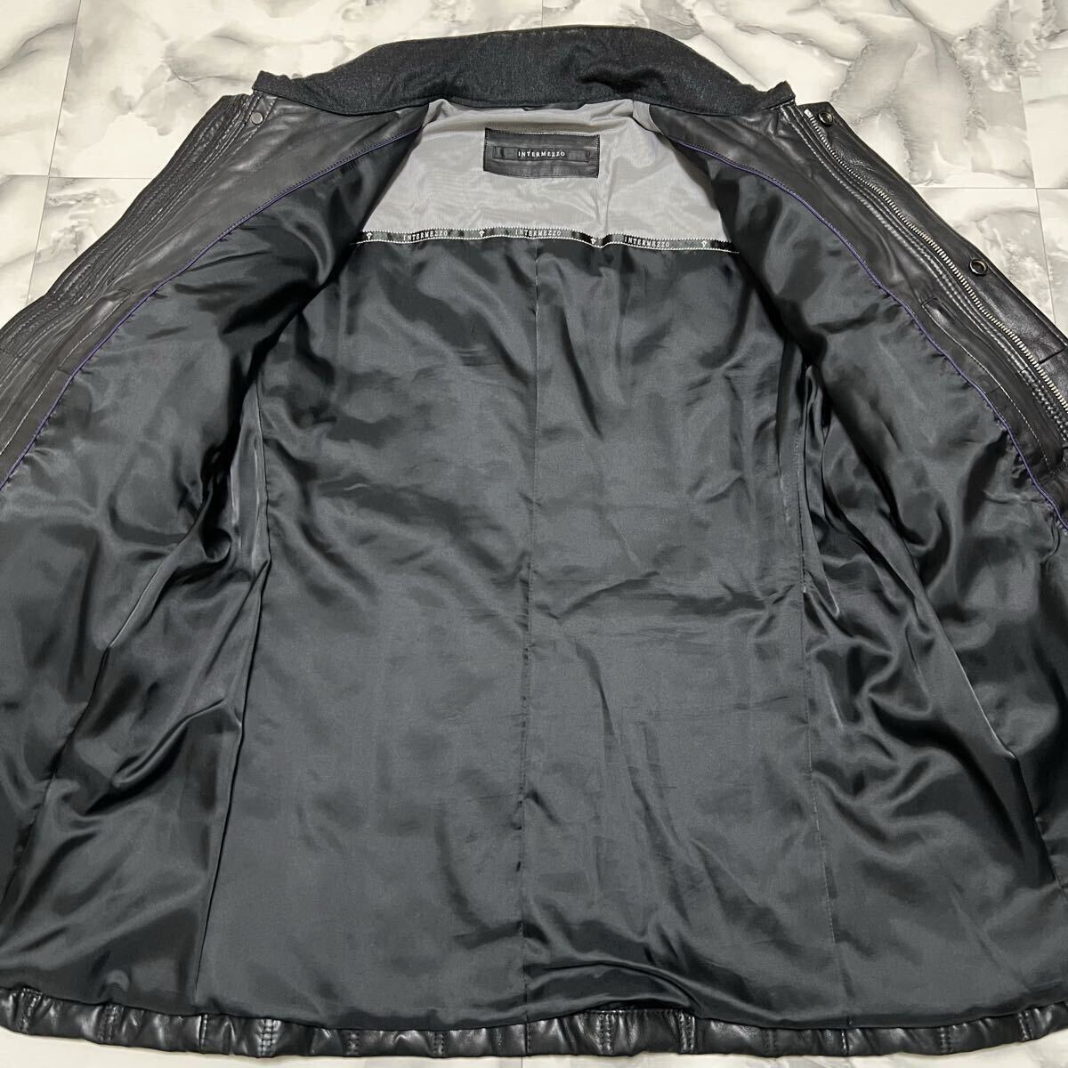 美品●希少L! インターメッツォ ラムレザー ダウンジャケット INTERMEZZO キルティング ライダース シープスキン 羊革 千鳥 極暖 ブラック_画像4