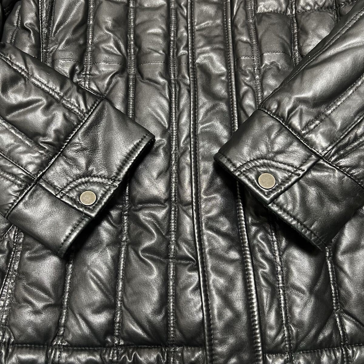 美品●希少L! インターメッツォ ラムレザー ダウンジャケット INTERMEZZO キルティング ライダース シープスキン 羊革 千鳥 極暖 ブラック_画像6