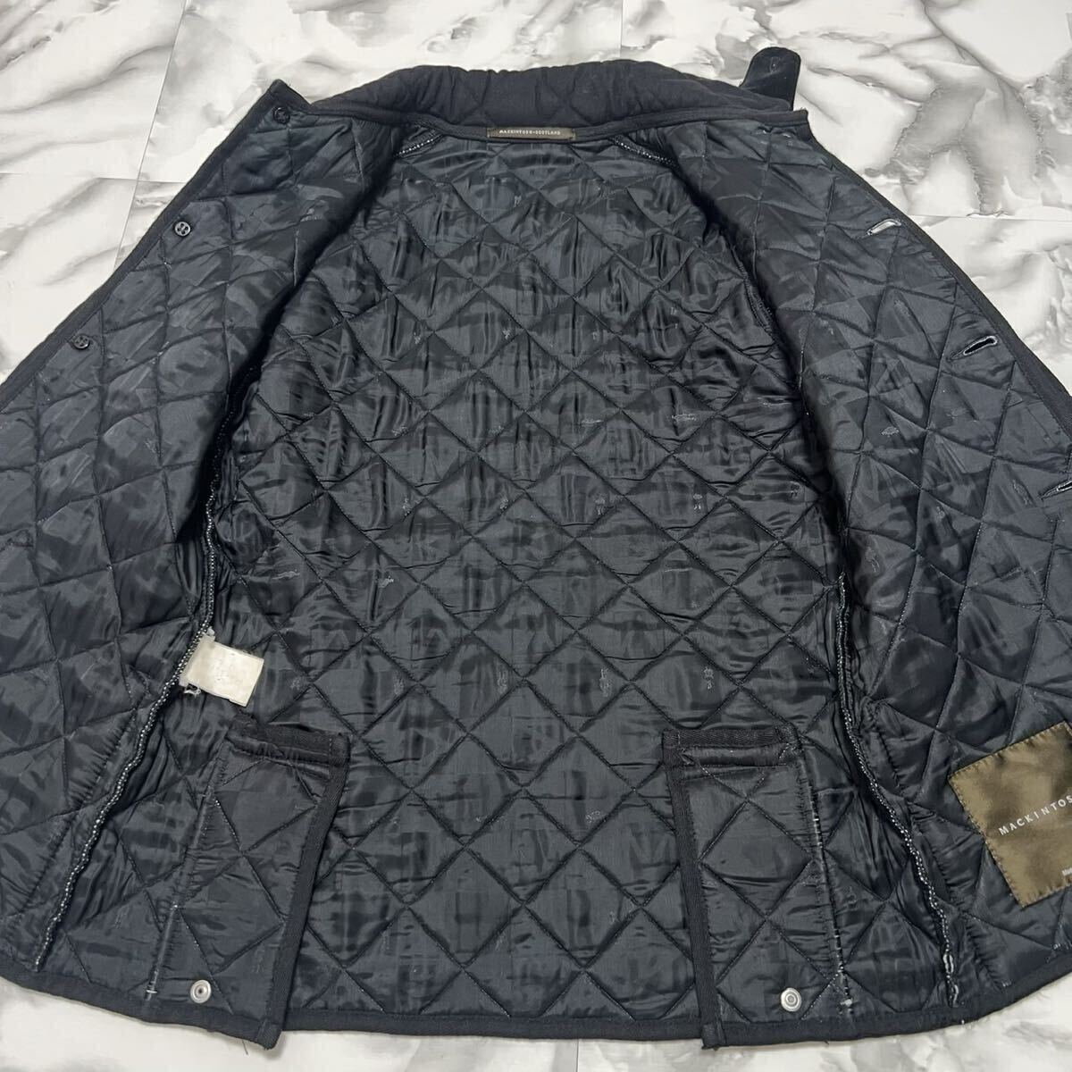美品●マッキントッシュ【極上のカシミヤ】MACKINTOSH キルティングジャケット コート カシミア ウール ロゴボタン 極暖 黒 ブラック_画像5