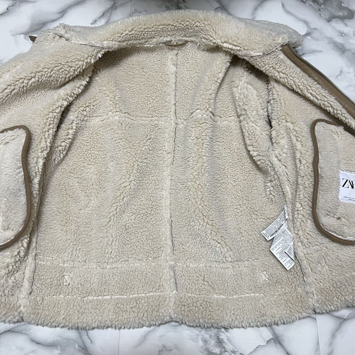 極美品●希少XL! ZARA ザラ ムートンジャケット B-3 ボンバー フライト ライダース ボア アウター 肉厚 極暖 高級感 メンズ LL ベージュ _画像5
