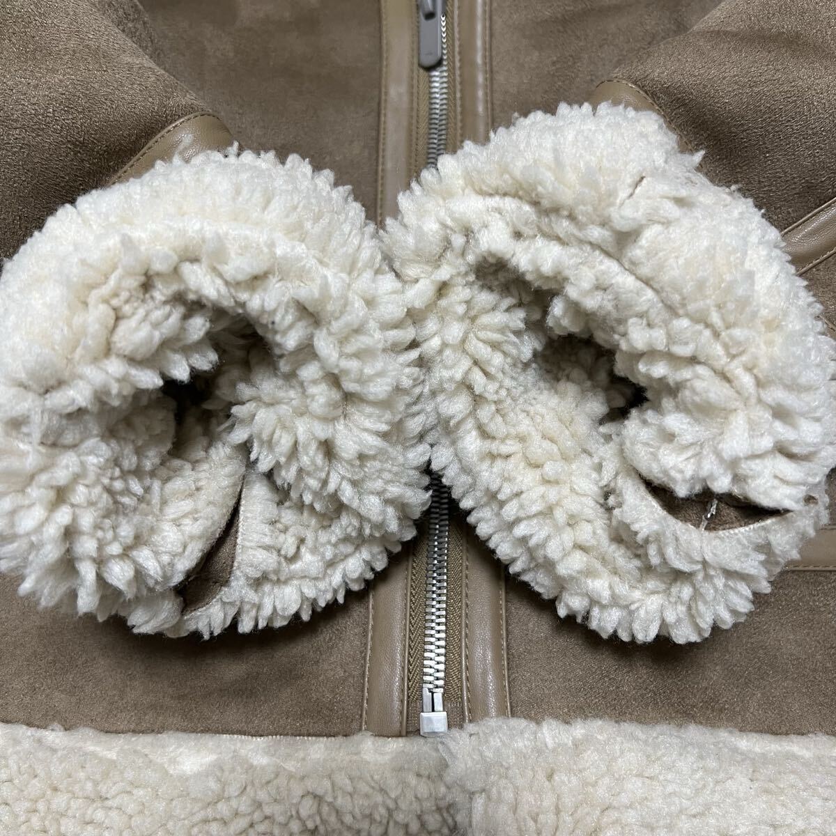 極美品●希少XL! ZARA ザラ ムートンジャケット B-3 ボンバー フライト ライダース ボア アウター 肉厚 極暖 高級感 メンズ LL ベージュ _画像8