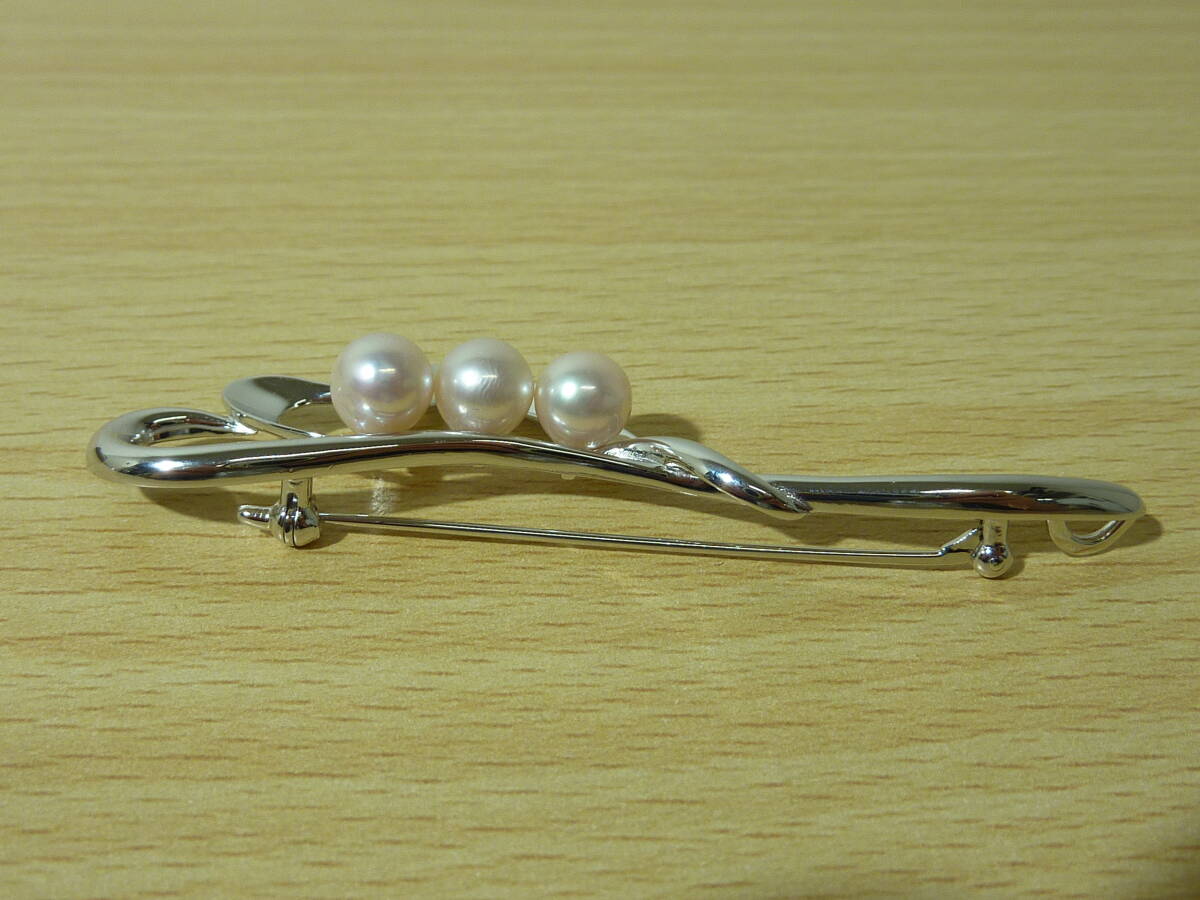 美品 SILVER シルバー 刻印 真珠 3連パール ブローチ レディース アクセサリー SILVER刻印 激安 爆安 １円スタート_画像2