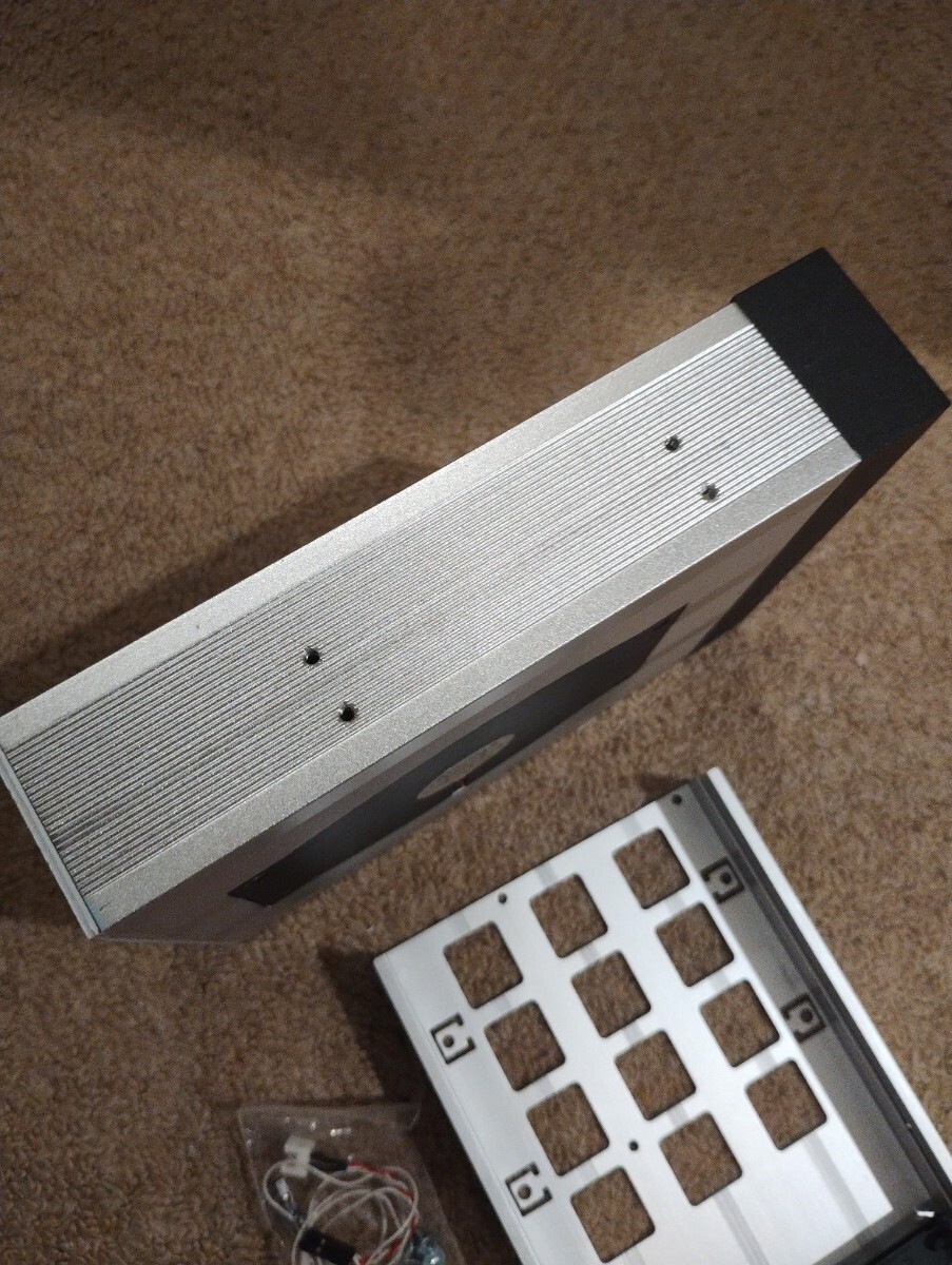 リムーバブルケース ５インチベイ　SATA SAS モバイルラック　ST-136SS 2.5 3.5インチ対応 _画像3