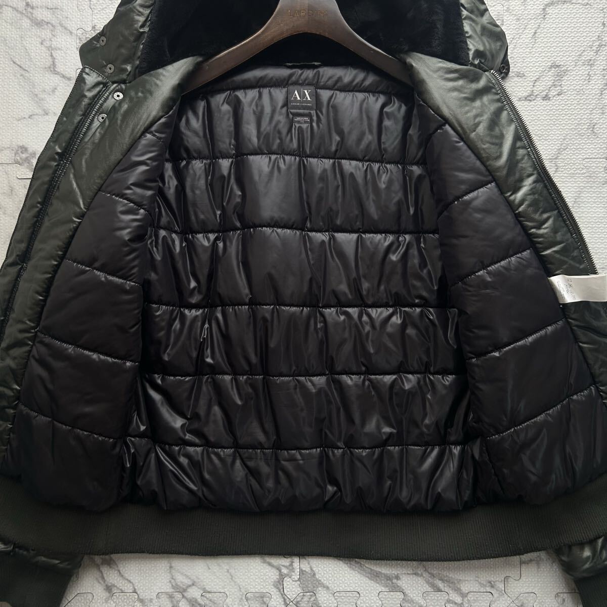 美品/L相当●ARMANI EXCHANGE アルマーニ エクスチェンジ 中綿ジャケット ナイロン ジップ アウター ロゴ 玉蟲色 カーキ メンズ_画像4