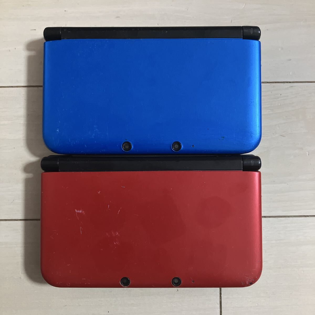 Nintendo 3DS LL SPR-001 本体 2台 セット まとめて 純正 バッテリーパック 付き スリーディーエス エルエル 任天堂 ジャンク 部品取り_画像2