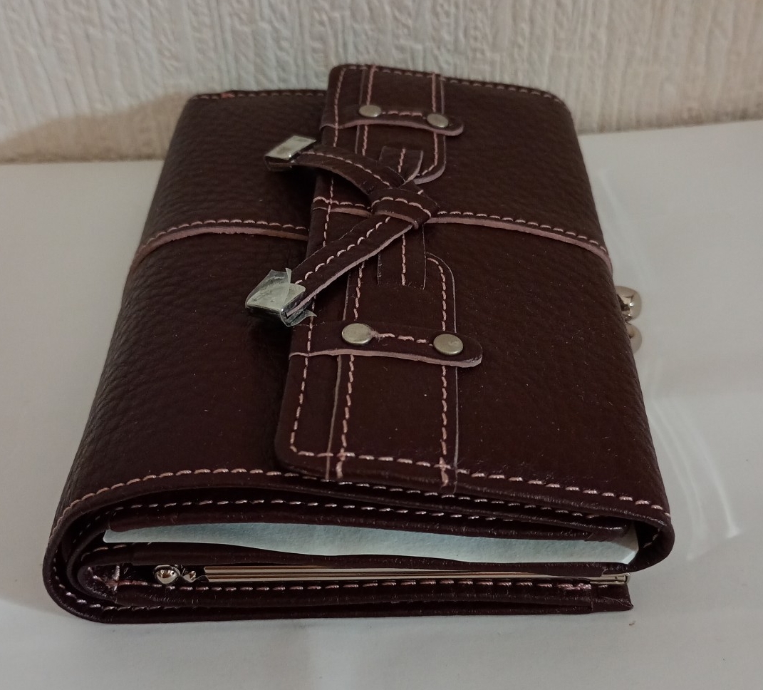 【ef-de】未使用 エフデ 牛革 三つ折り財布 財布 茶色 焦茶 がま口 リボン_画像3