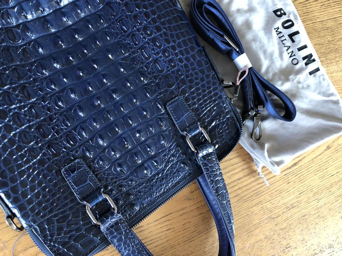 メンズショルダーバッグ クロコダイル型押し 斜めがけバッグ ワンショルダー レザー 軽量_画像2