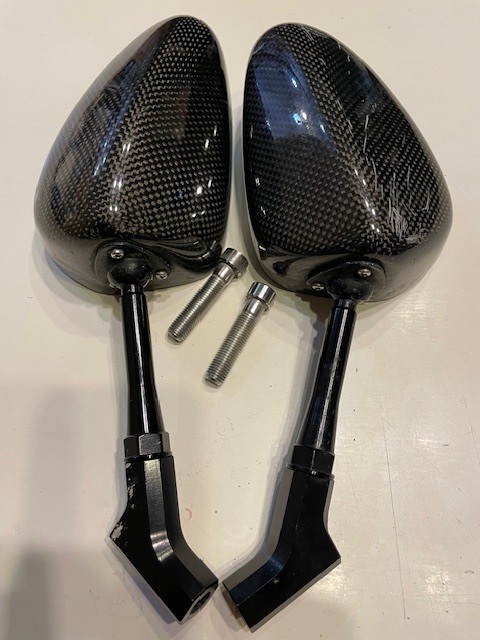 マジカルレーシング カーボンミラー中古 ボルト付き_画像2