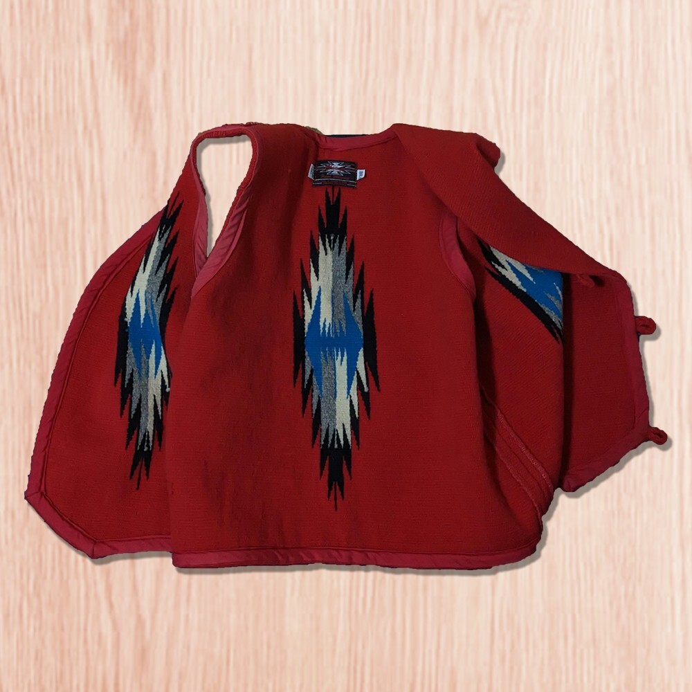 チマヨベスト センチネラ製 サイズ38 オルテガ ウール 民族 ラグ インディアン メキシコ 手織り トルフィリオス 赤 コンチョボタン_画像4