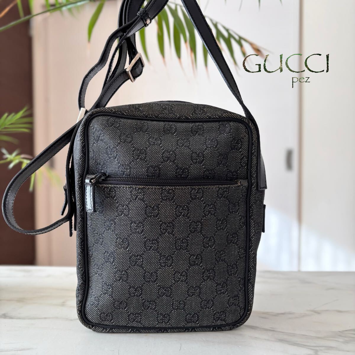 正規品 GUCCI グッチ レザーショルダーバッグ＊メンズ レディース ブラック 黒 牛革 本革 斜め掛け 肩掛け GG ポシェット_画像1