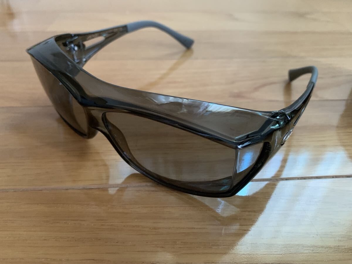 [ не использовался товар ]AXE Axe over солнцезащитные очки прозрачный серый UV cut поляризирующая линза с футляром осмотр Ran велосипед мотоцикл рыбалка 100 иен старт 