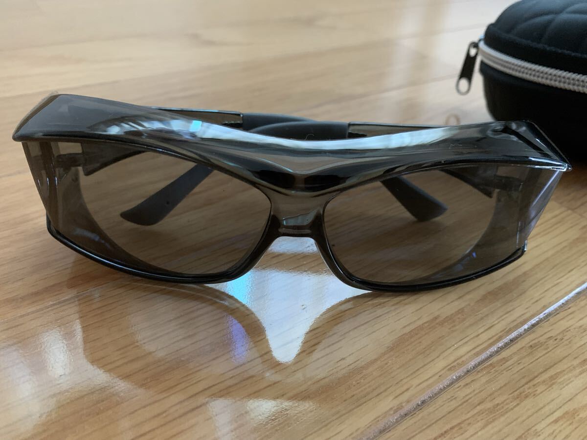 [ не использовался товар ]AXE Axe over солнцезащитные очки прозрачный серый UV cut поляризирующая линза с футляром осмотр Ran велосипед мотоцикл рыбалка 100 иен старт 