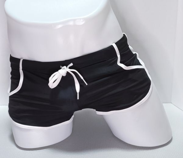 [新品] ボックス ポケット付 トランクス 水着 ローライズ ブラック 日本S～Mサイズ_画像1