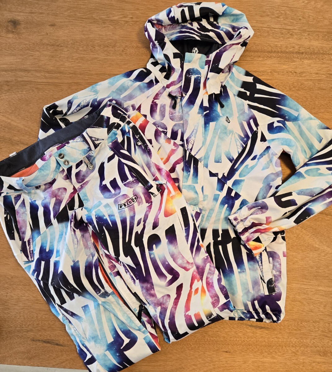 VOLCOM ボルコム セットアップ JACKET Pants M/Mサイズ スノーボード スノボ レディース ジャケット 極彩 上下セット検)BURTON 0202_画像6