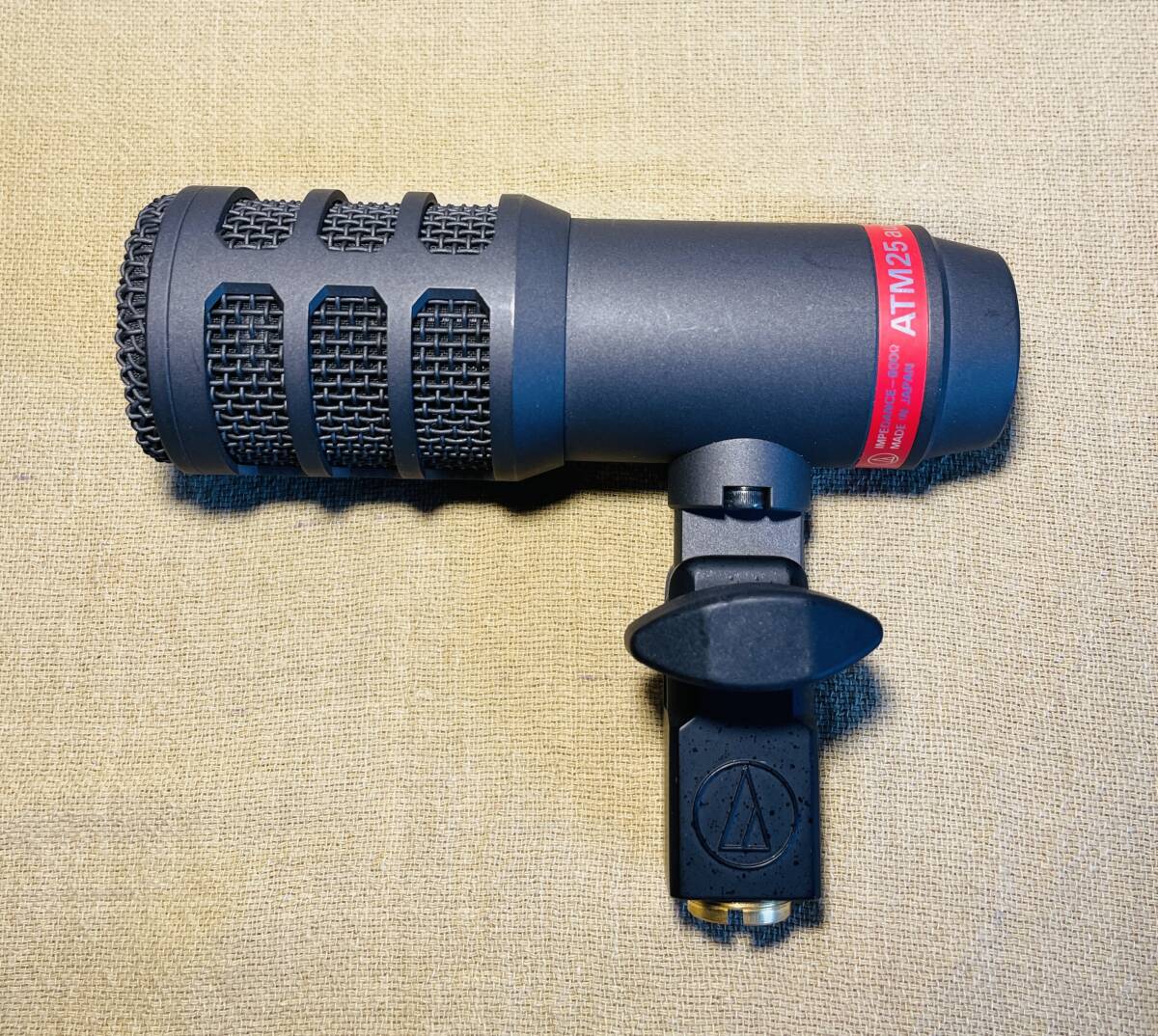 * audio technica / ATM25 / электродинамический микрофон / обычный рабочий товар / один владелец б/у товар / Audio Technica *