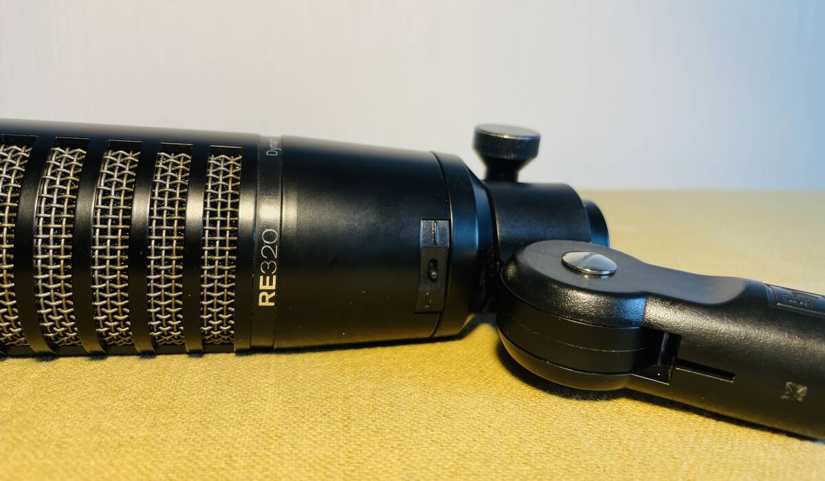 * Electro-Voice ( электро voice ) / RE320 / обычный рабочий товар / электродинамический микрофон / один владелец б/у товар *