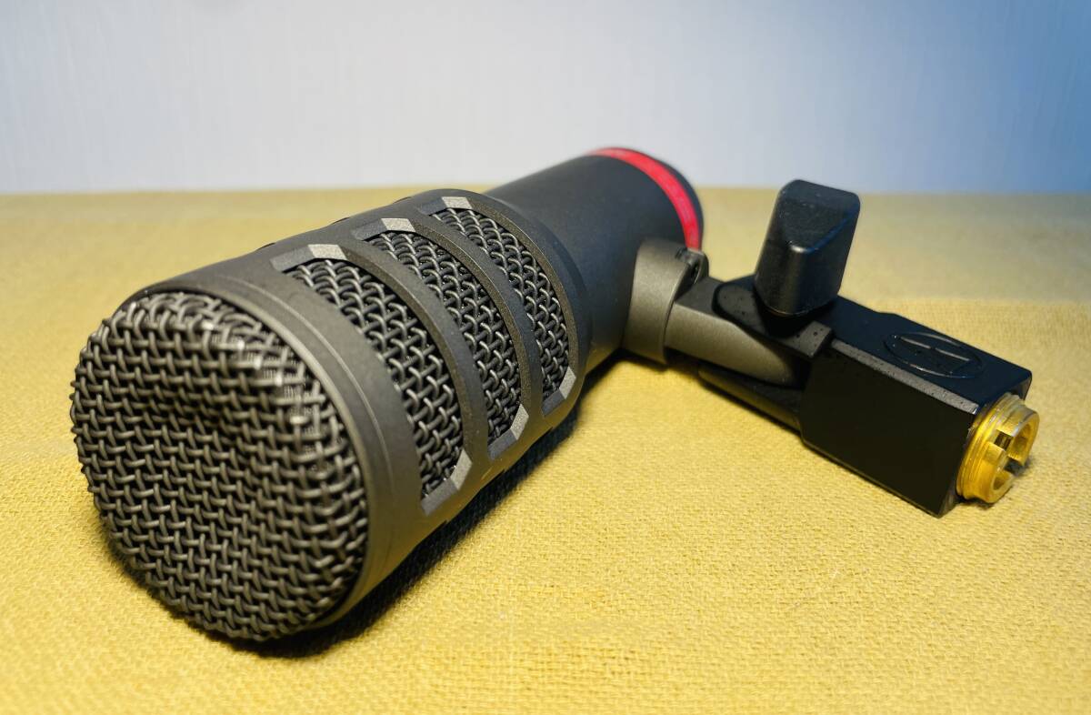 * audio technica / ATM25 / электродинамический микрофон / обычный рабочий товар / один владелец б/у товар / Audio Technica *