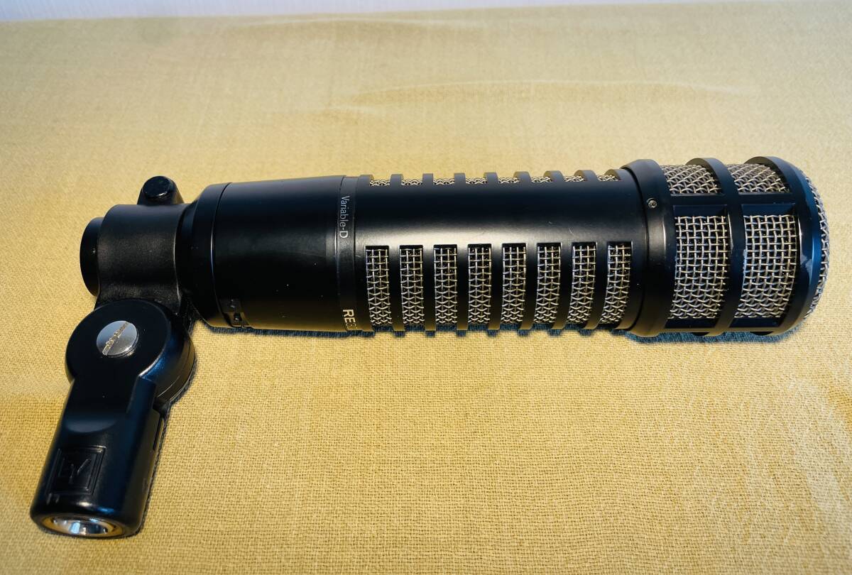 * Electro-Voice ( электро voice ) / RE320 / обычный рабочий товар / электродинамический микрофон / один владелец б/у товар *