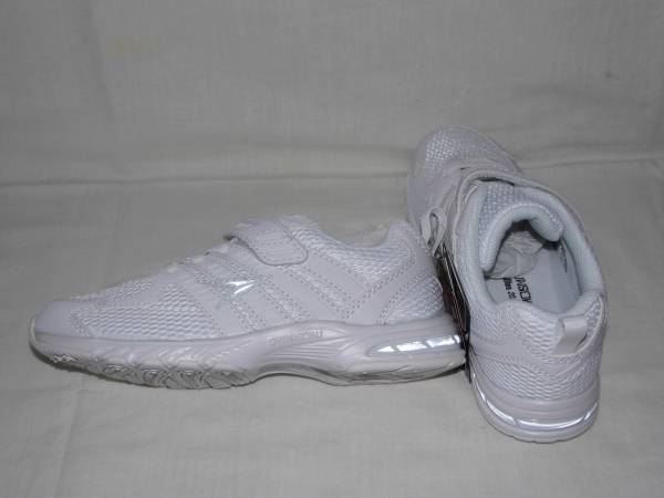 瞬足 094 19.0cm ホワイト 男女ジュニア兼用 ひも付き マジックタイプ スニーカー 白 通学に、校内ばきに スポーツに_画像2