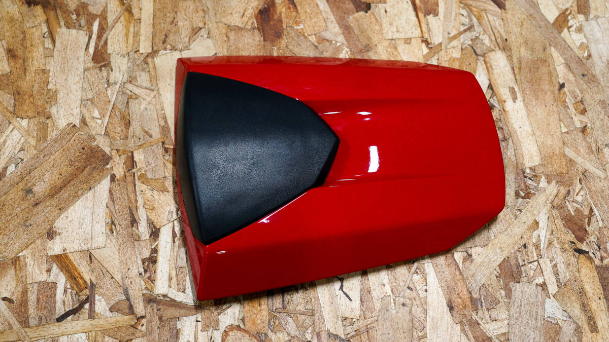 CBR600RR （8BL-PC40）純正シングルシートカウル　グランプリレッド_画像1