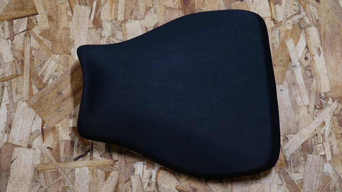 ホンダ　CBR600RR（8BL-PC40)　純正シート　新品_画像1