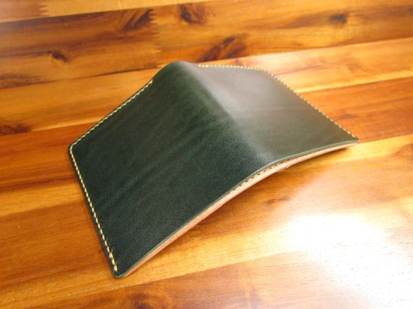 １点限定 コンパクト財布 ルガトー グリーン 手縫い 二つ折り 財布 ミニマル キャッシュレス 日本製 革財布 ミニ財布 緑 栃木レザー_画像8