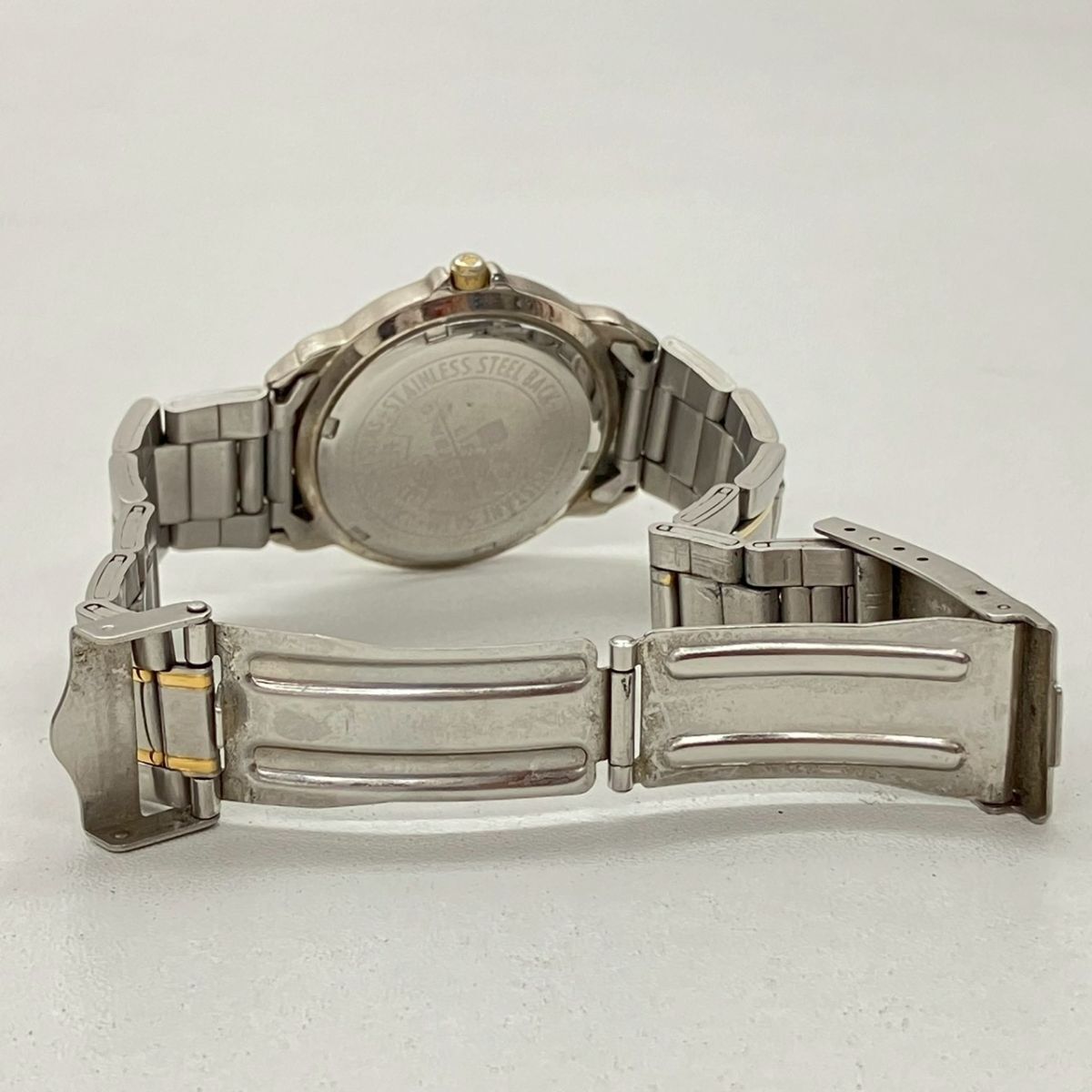 Y064-H35-329◎ GIVENCHY ジバンシイ メンズ腕時計 LIFE ライフ LT.19.XVI QUARTZ 回転ベゼル デイト ラウンド ゴールド文字盤 KA_画像8