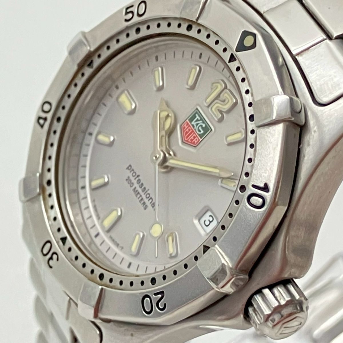 Z016-T6-3947◎ TAG HEUER タグホイヤー レディース腕時計 2000シリーズ WK1312 QUARTZ クォーツ ラウンド 回転ベゼル デイト KA_画像6