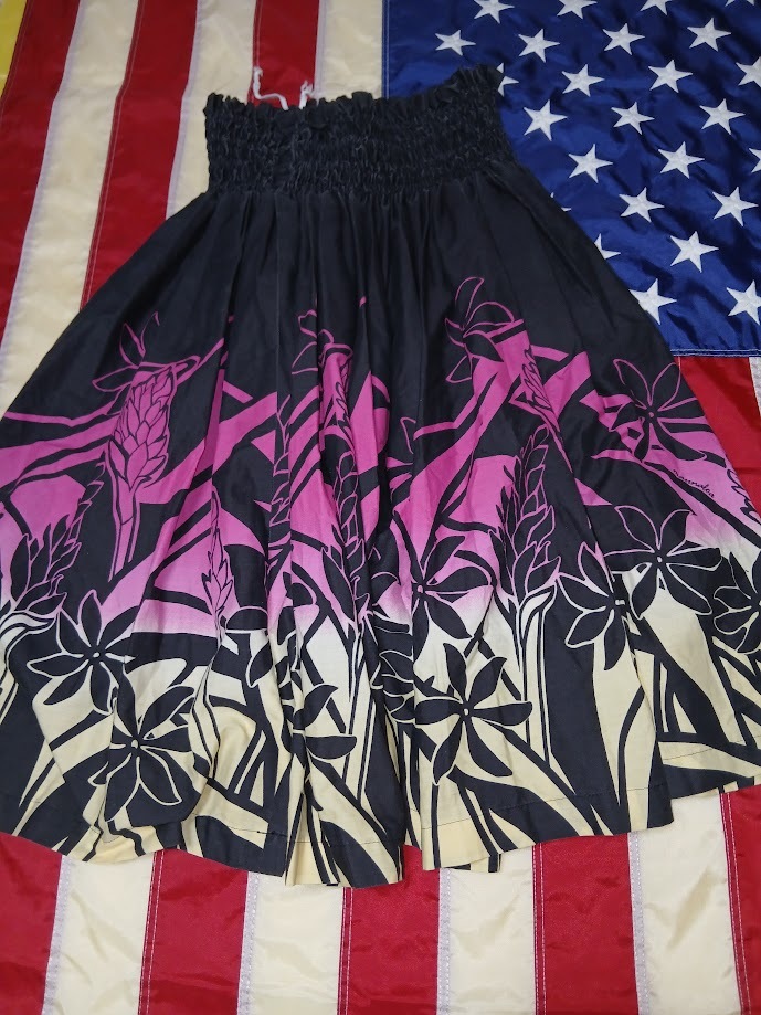 アロハ フラダンス パウスカート フラワー柄 ブラック系_画像1
