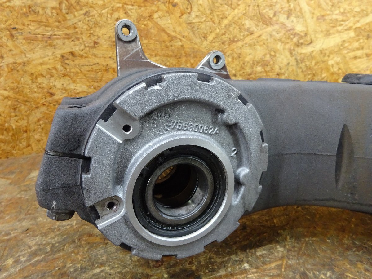 [G106] ドゥカティ ハイパーモタード796 DUCATI ▲純正スイングアーム_画像2