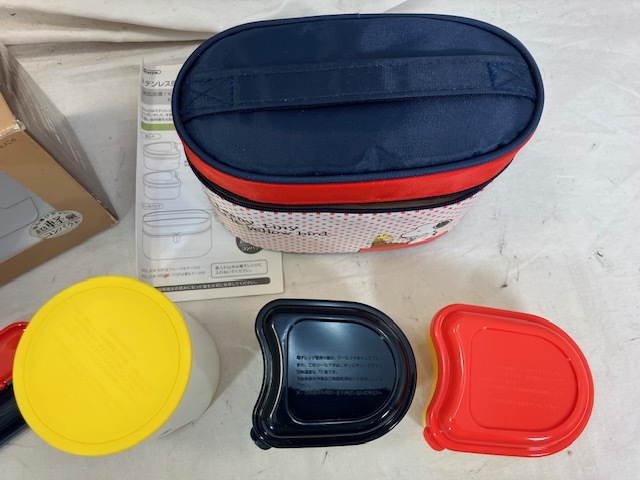 スケーター スヌーピー　フォークケース付保温ジャー付ランチボックス　未使用_画像2