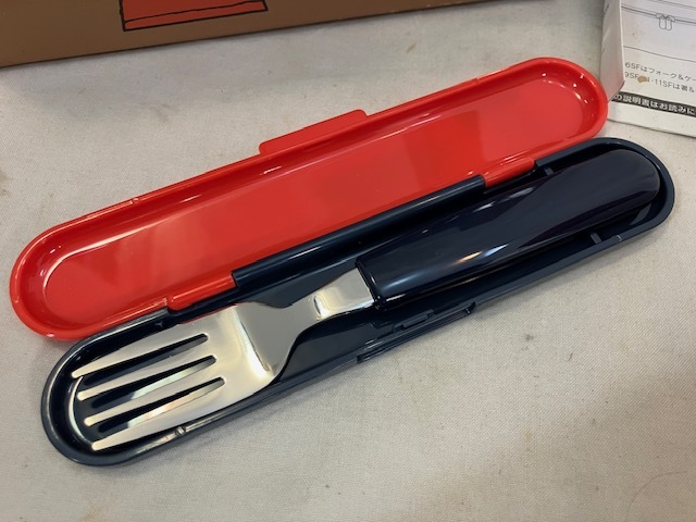 スケーター スヌーピー　フォークケース付保温ジャー付ランチボックス　未使用_画像6