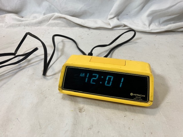 レトロ　日立 デジタル時計 AW-272　中古_画像1