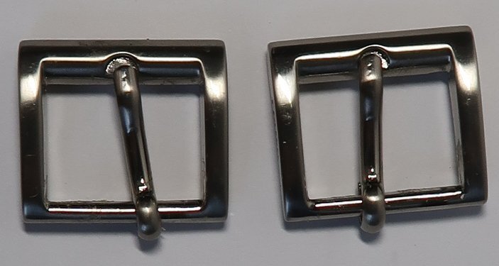 PRADA, ремешок для металлические принадлежности, б/у 