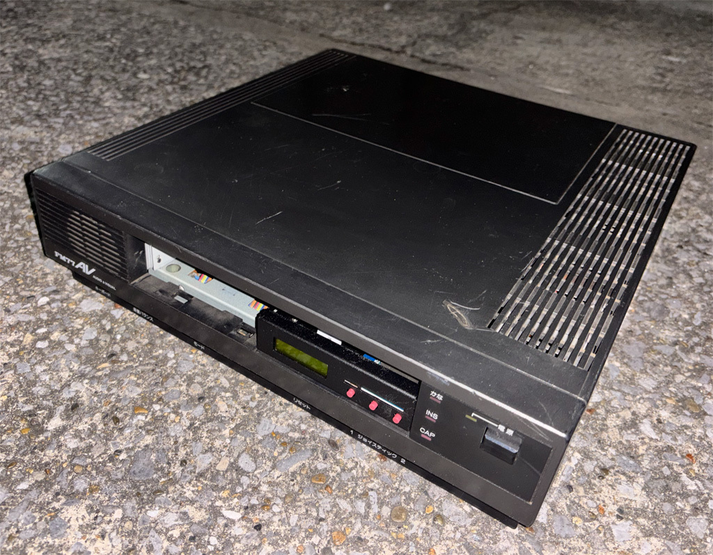 富士通 FM77AV-2 (本体+キーボード) + HxC Floppy Emulator Rev F (黒) シングルドライブ構成_画像1