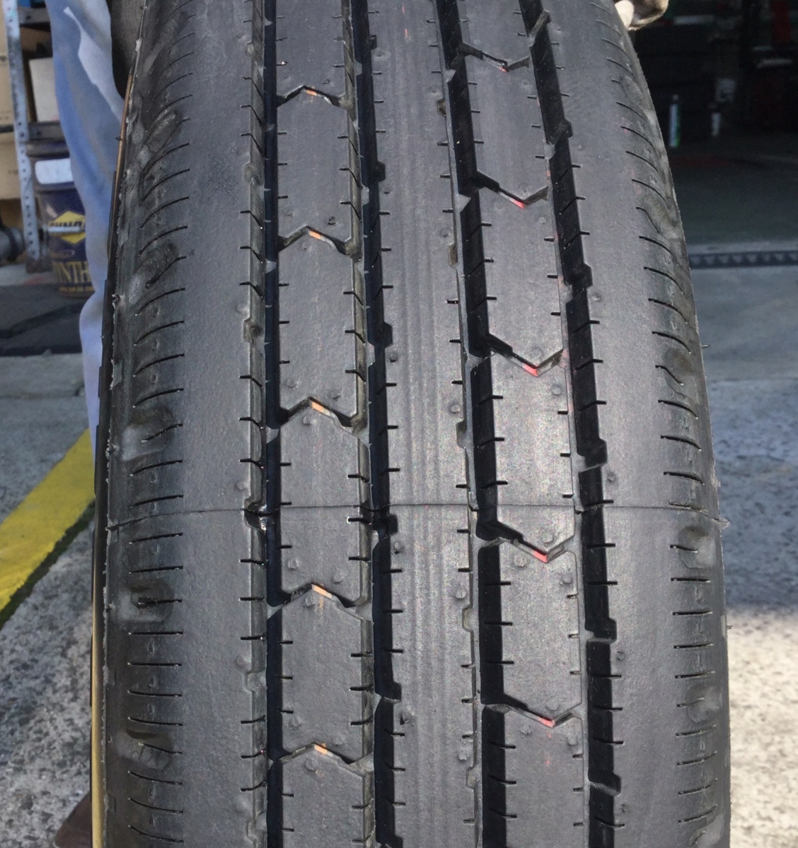 【1本価格】新車外し 2025年製 ブリヂストン R202 175/75R15 103/101N LT_画像2