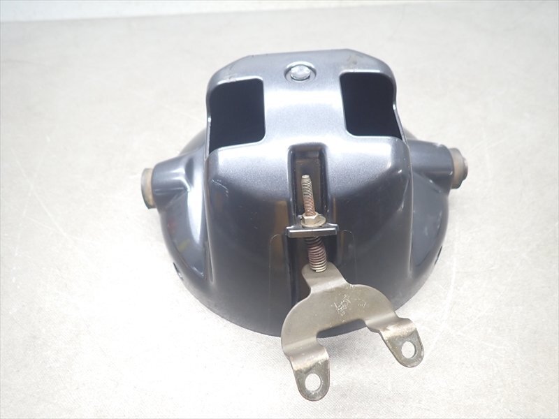C1R7-1028 カワサキ ゼファー1100 ヘッドライト ケース 純正品 【ZRT10A-007~ 1992年式 A1 動画有】_画像4