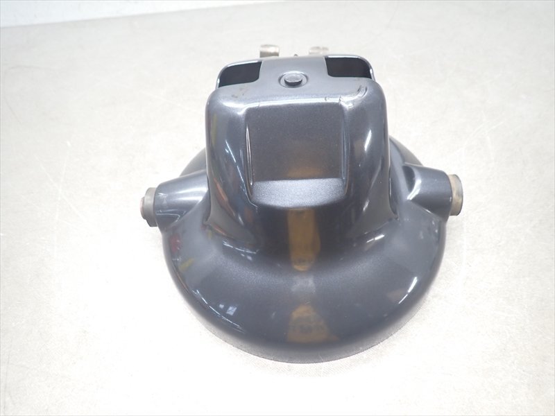 C1R7-1028 カワサキ ゼファー1100 ヘッドライト ケース 純正品 【ZRT10A-007~ 1992年式 A1 動画有】_画像2