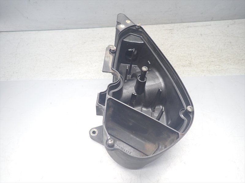 D1R7-1112 スズキ ジーツー / ZZ エアクリーナーボックス 純正品 【CA1PB-110～】_画像4