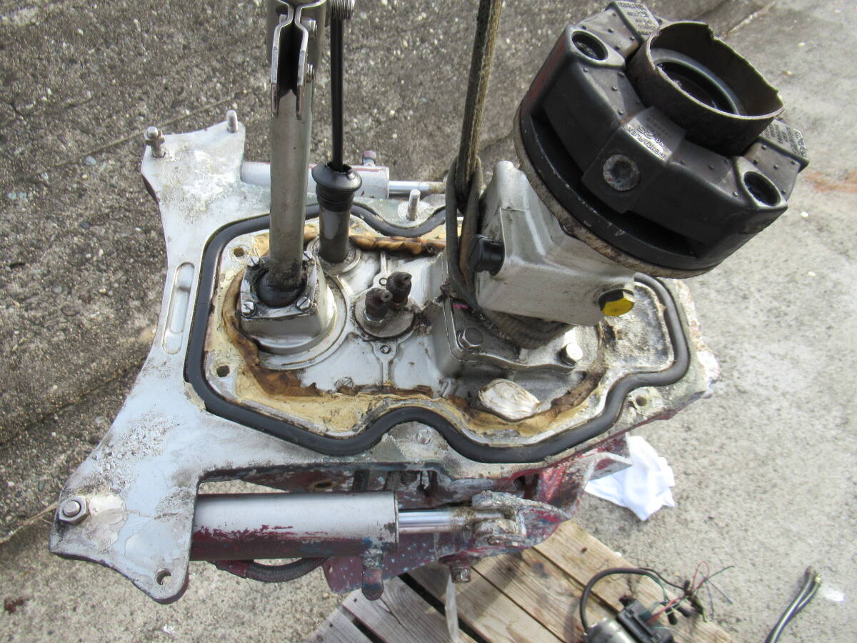 ■動画有 ヤンマー SZ-110 ドライブ 油圧チルトモーター付 ※福山通運営業所留 中古 yanmar プロペラ付 ジャンク扱い_画像5