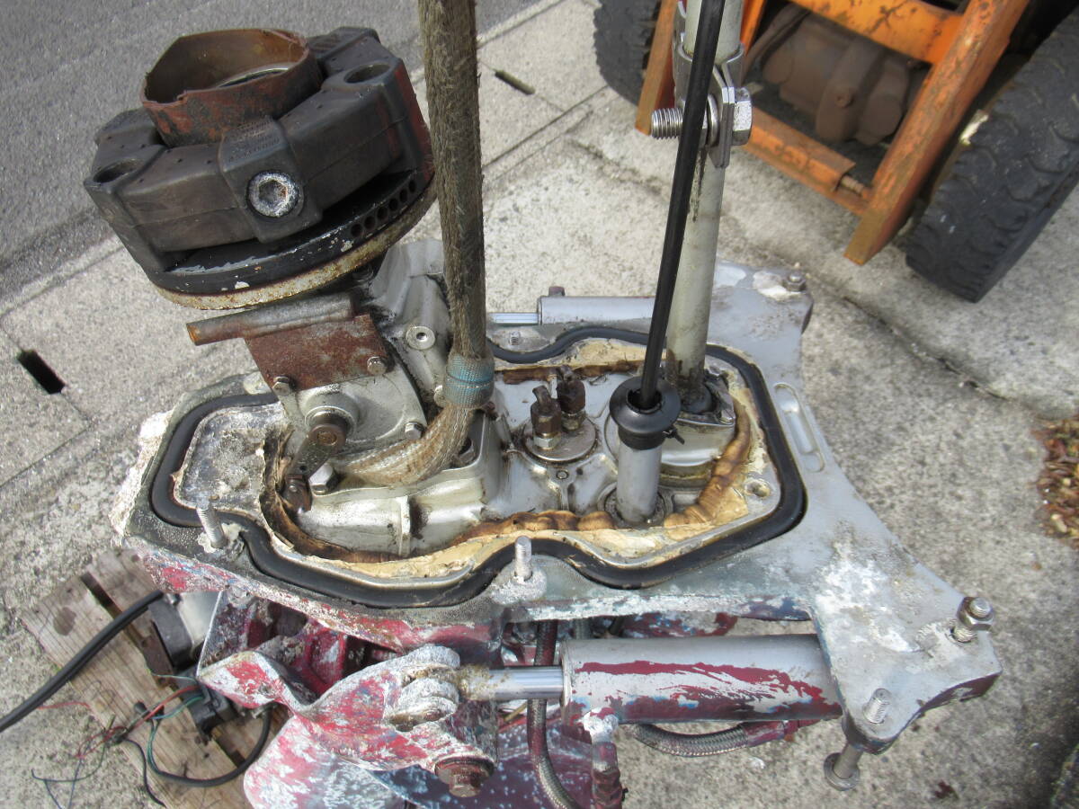 ■動画有 ヤンマー SZ-110 ドライブ 油圧チルトモーター付 ※福山通運営業所留 中古 yanmar プロペラ付 ジャンク扱い_画像6