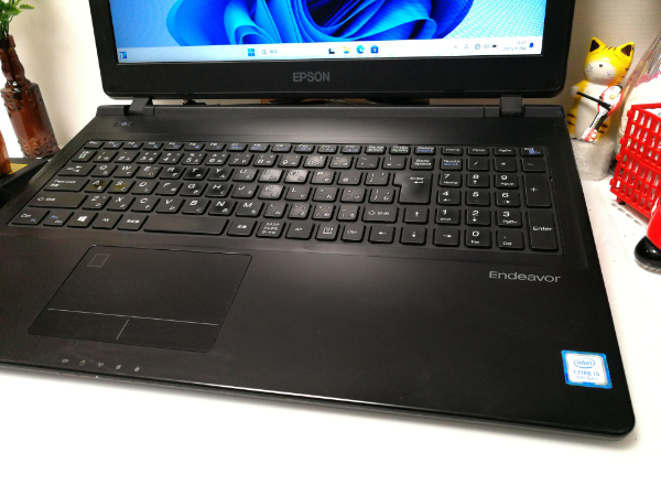 COREi5-8265U SSD256GB память 8GB установка *Windows11*kv быстрое решение /Office2021/HDMI установка / отправка в тот же день *