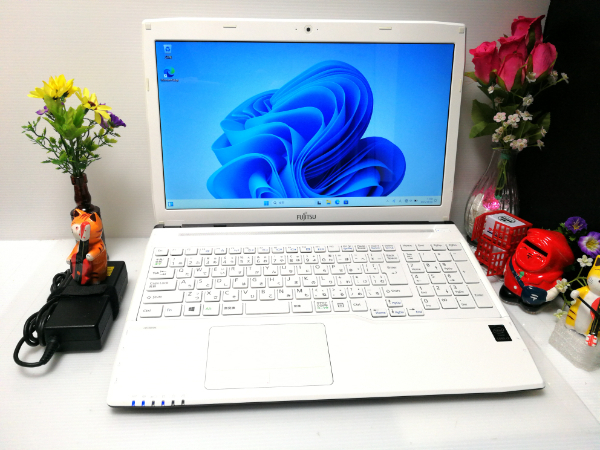 ほぼ未使用SSD250GB　メモリ8GB　COREi7　ブルーレイ搭載　☆Windows11☆la　即決/Office2021/HDMI搭載/即日発送☆_画像1