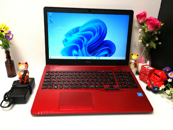 ほぼ未使用SSD256GB搭載　☆Windows11☆ml　即決/Office2021/HDMI搭載/即日発送☆_画像1