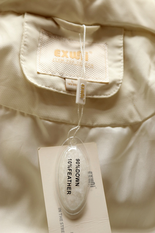 新品■1着限定 EXUNI*レディース 可愛い 白 オフホワイト L 両サイド coralポケット フード ダウンコート 90％ リアル ボリュームファー_画像3