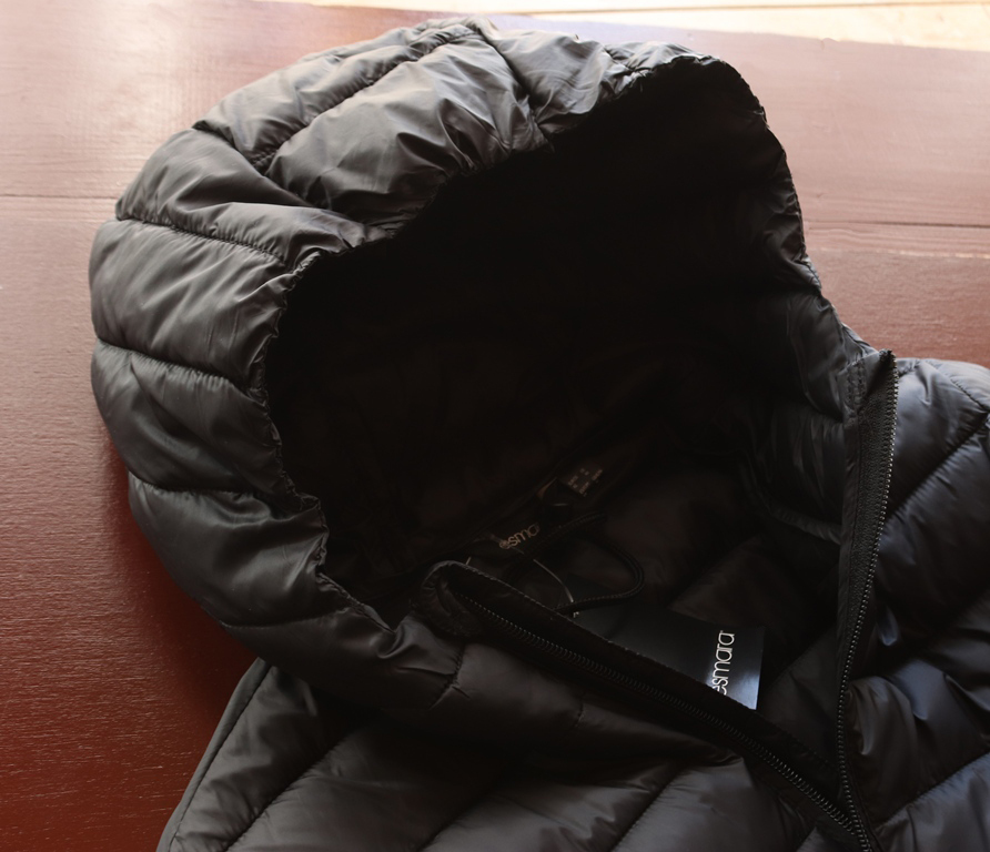 新品■ドイツesmara40黒 超軽量 コート L ◆レディース 中綿 フェイク-ダウン ロング ブラック 軽量 北欧 秋冬アウター フード 中綿コート_画像2