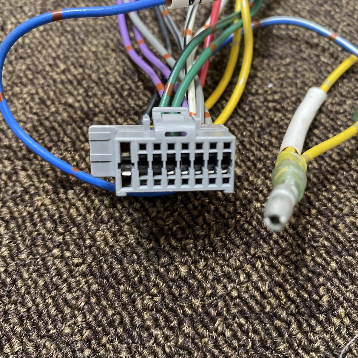 AC-1810 激安 Panasonic パナソニック 16P 灰 ナビ ステレオ オーディオ デッキ 電源カプラー コネクタ ハーネス 中古品_画像2