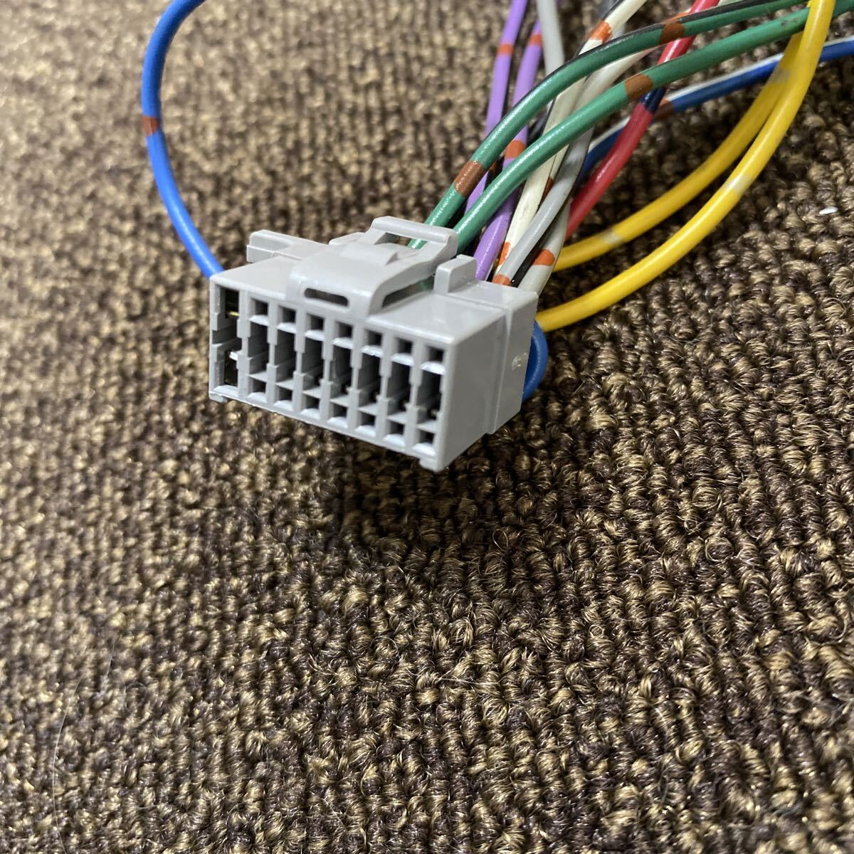 AC-1810 激安 Panasonic パナソニック 16P 灰 ナビ ステレオ オーディオ デッキ 電源カプラー コネクタ ハーネス 中古品_画像4